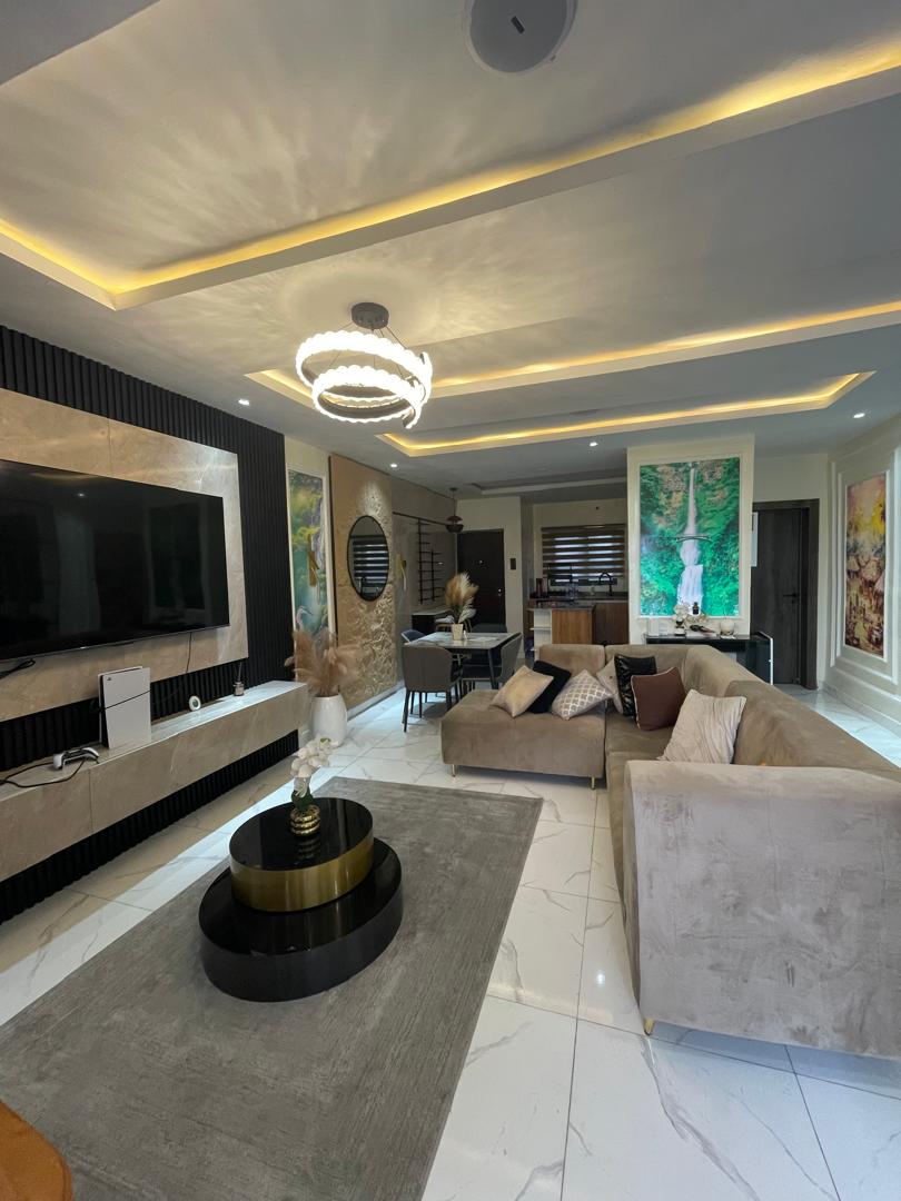 Furnished 3bedroom flat in SURULERE — ₦150,000,000 | GidiStay — 3 bed apartment in Yaba, Lagos (main view)