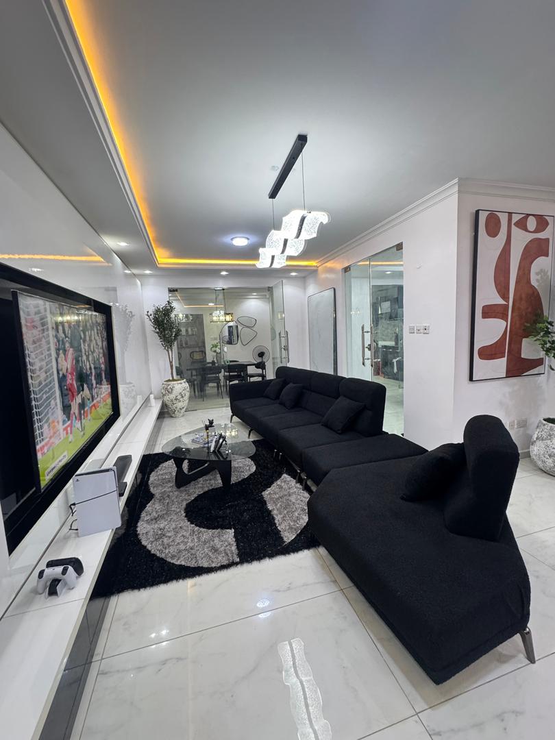 4 bedrooms bangalow in akobo — ₦300,000/night | GidiStay — 4 bed apartment in Akobo, Ibadan (bedroom view)