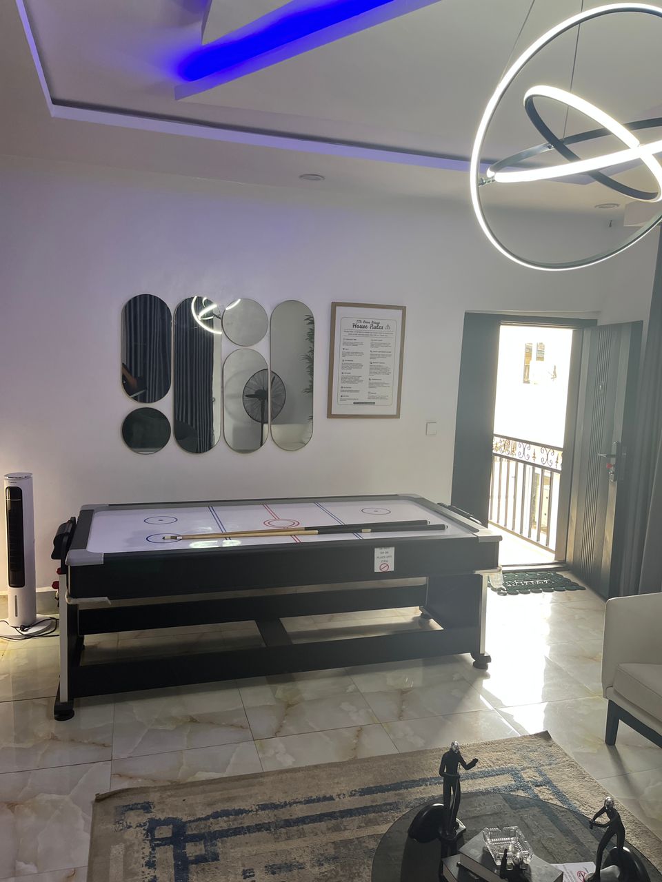 1Bedroom smarthome shortlet apartment — ₦90,000/night | GidiStay — 1 bed apartment in Bodija, Ibadan (main view)