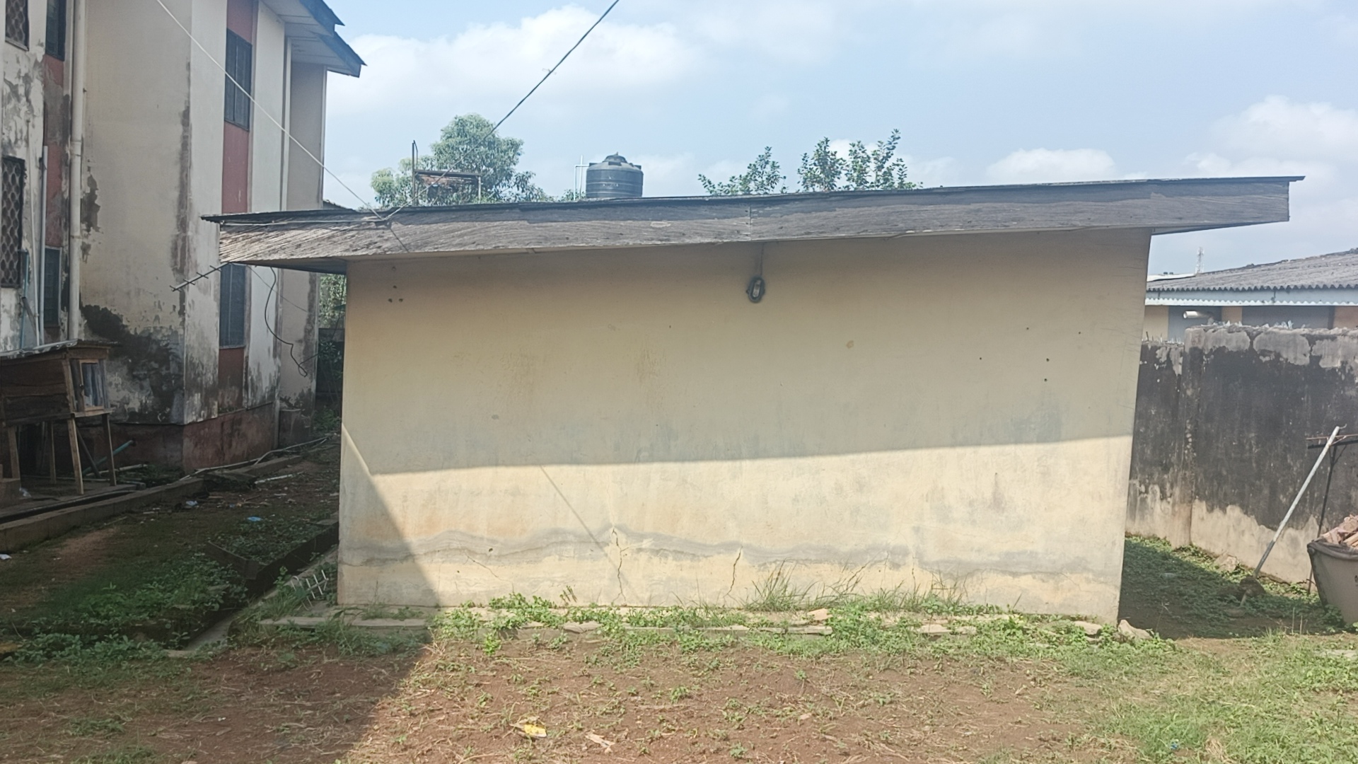 House of 2 x 4 Bedroom Flats - Ashi, Ibadan — ₦100,000,000 | GidiStay — 8 bed house in Bodija, Ibadan (bedroom view)