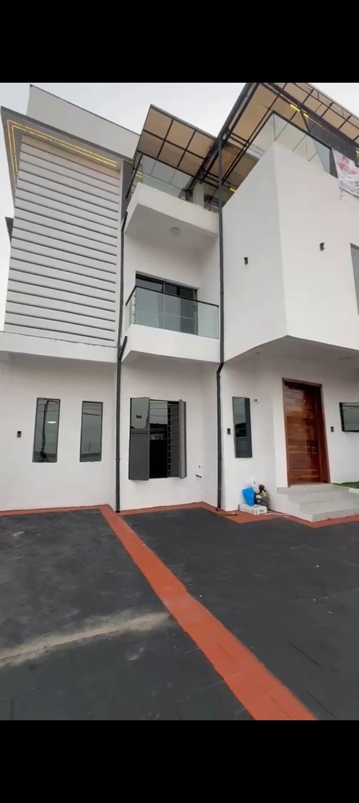 5-Bedroom Duplex For Sale in Ikeja, Lagos — ₦480,000,000 | GidiStay — 5 bed duplex in Ikeja, Lagos (main view)