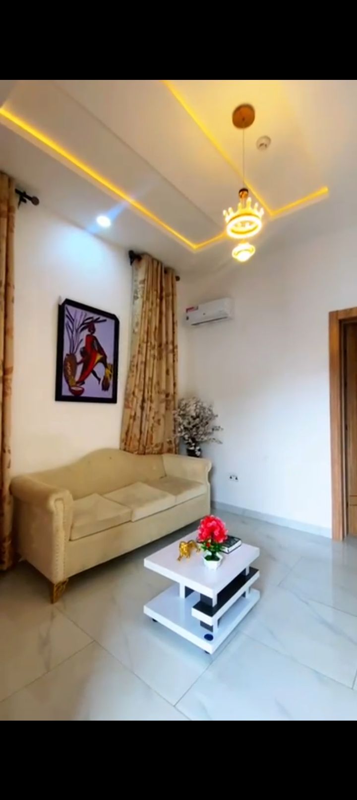 5-Bedroom Duplex For Sale in Ikeja Ojodu , Lagos — ₦750,000,000 | GidiStay — 5 bed duplex in Ojodu, Lagos (interior)