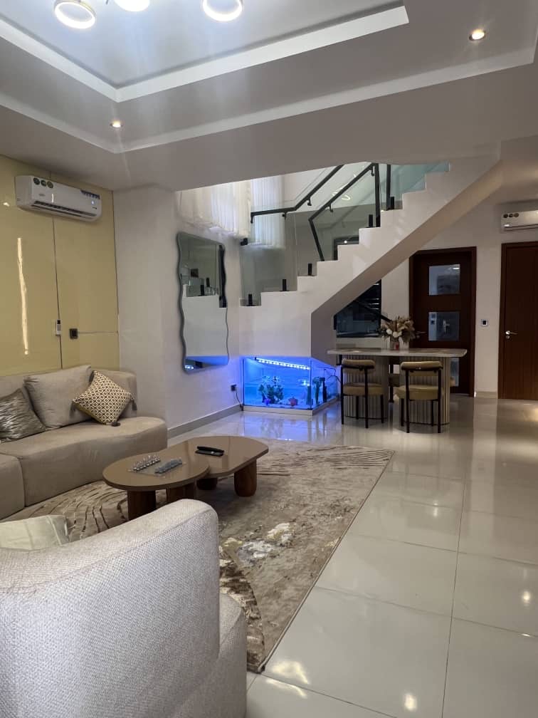 5bedroom brand new fully serviced well furnished duplex. — ₦250,000,000 | GidiStay — 5 bed duplex in Lekki Phase 1, Lagos (additional view)