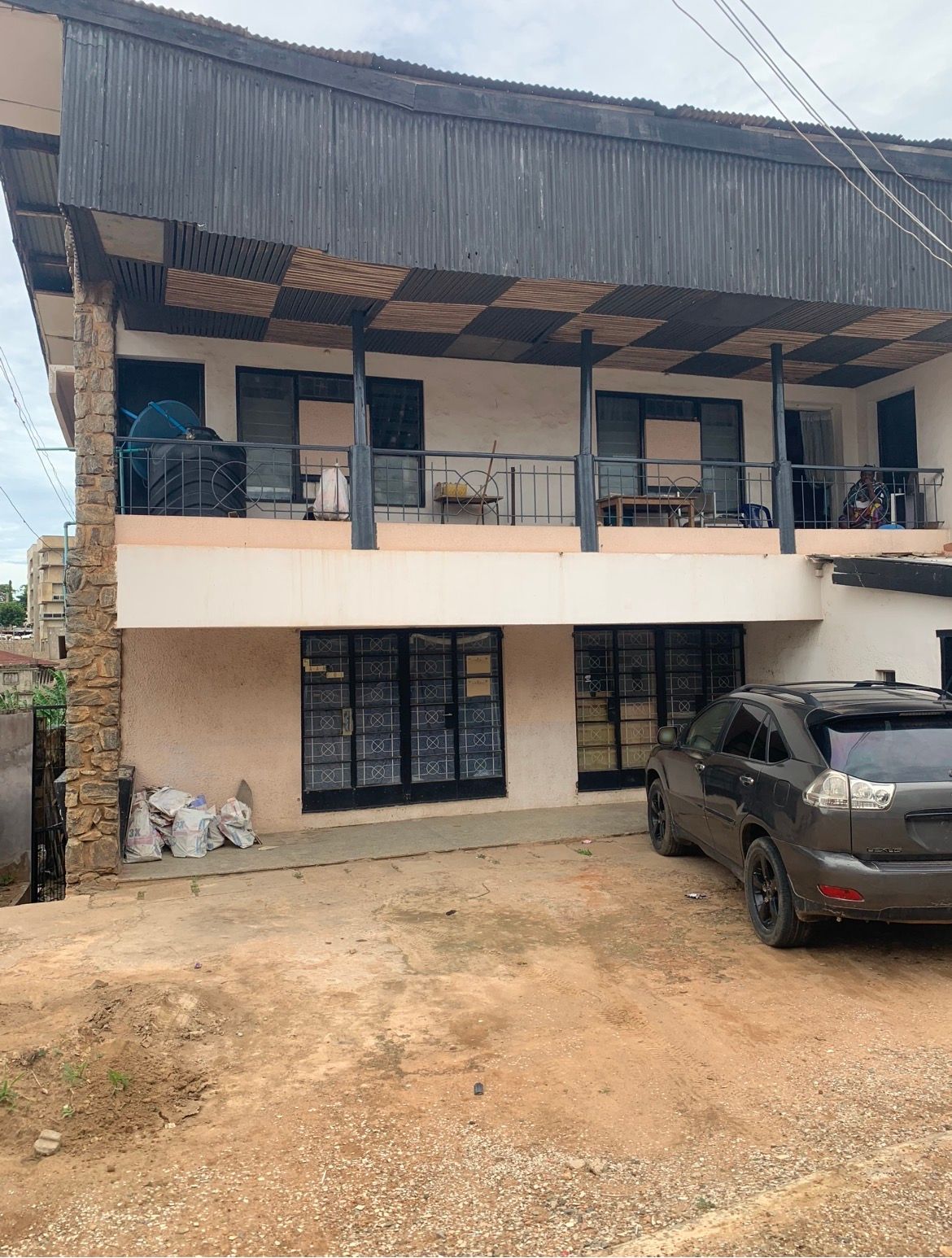 Combined 1-Story and 3-Story Buildings for Sale — ₦150,000,000 | GidiStay — 1 bed house in CIRCULAR ROAD IBADAN, Ibadan (main view)