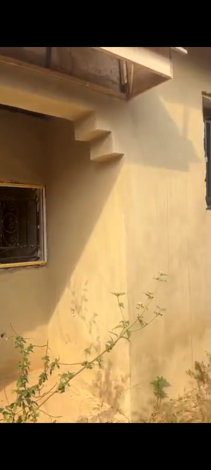 3UNITS OF 2BEDROOMS FLAT & 3UNITS OF MINI FLAT (ROOM AND PALOR SELF CON) — ₦40,000,000 | GidiStay — 1 bed house in soka, Ibadan (additional view)