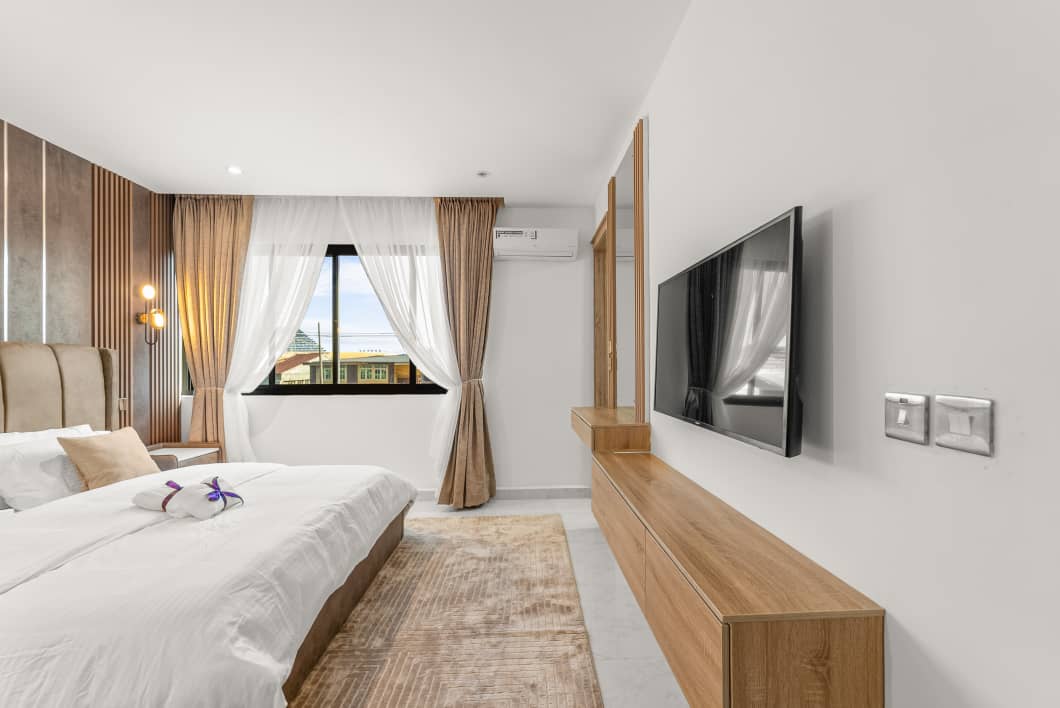 1-Bedroom Luxury Apartment – Iconic Towers, Victoria Island — ₦220,000/night | GidiStay — 1 bed apartment in Victoria Island, Lagos (additional view)