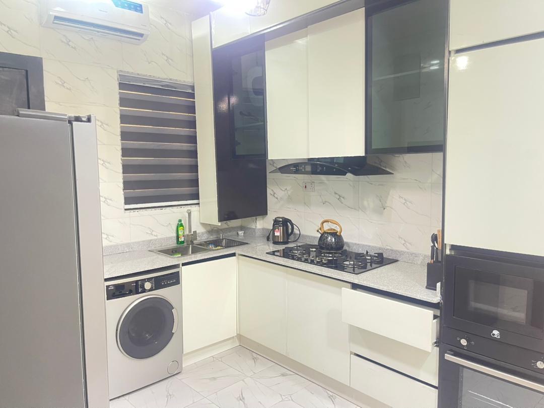 2 Bedroom apartment with BQ — ₦150,000/night | GidiStay — 10 bed apartment in Lekki Phase 1, Lagos (bedroom view)