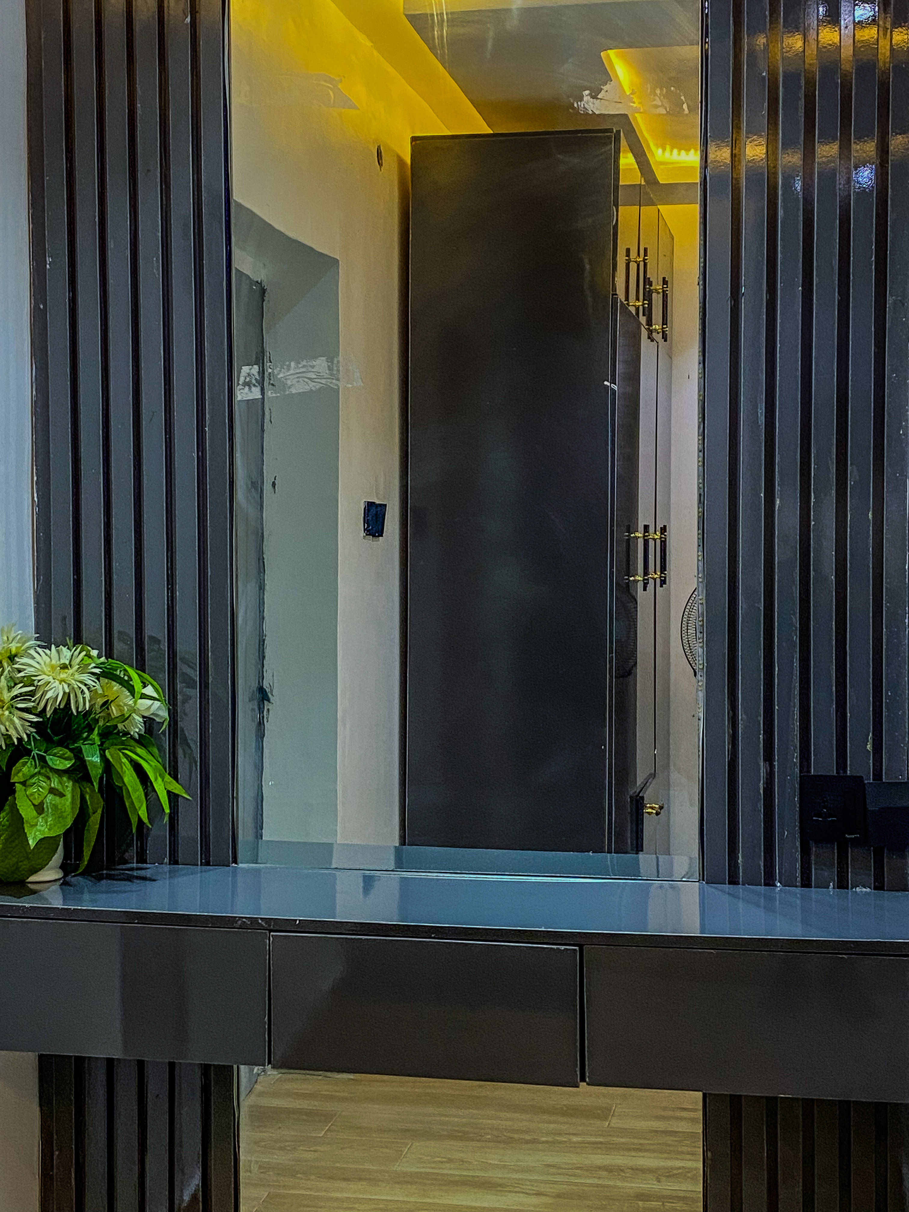 2 bedroom apartment in lekki — ₦145,000/night | GidiStay — 2 bed apartment in Lekki Phase 1, Lagos (bedroom view)