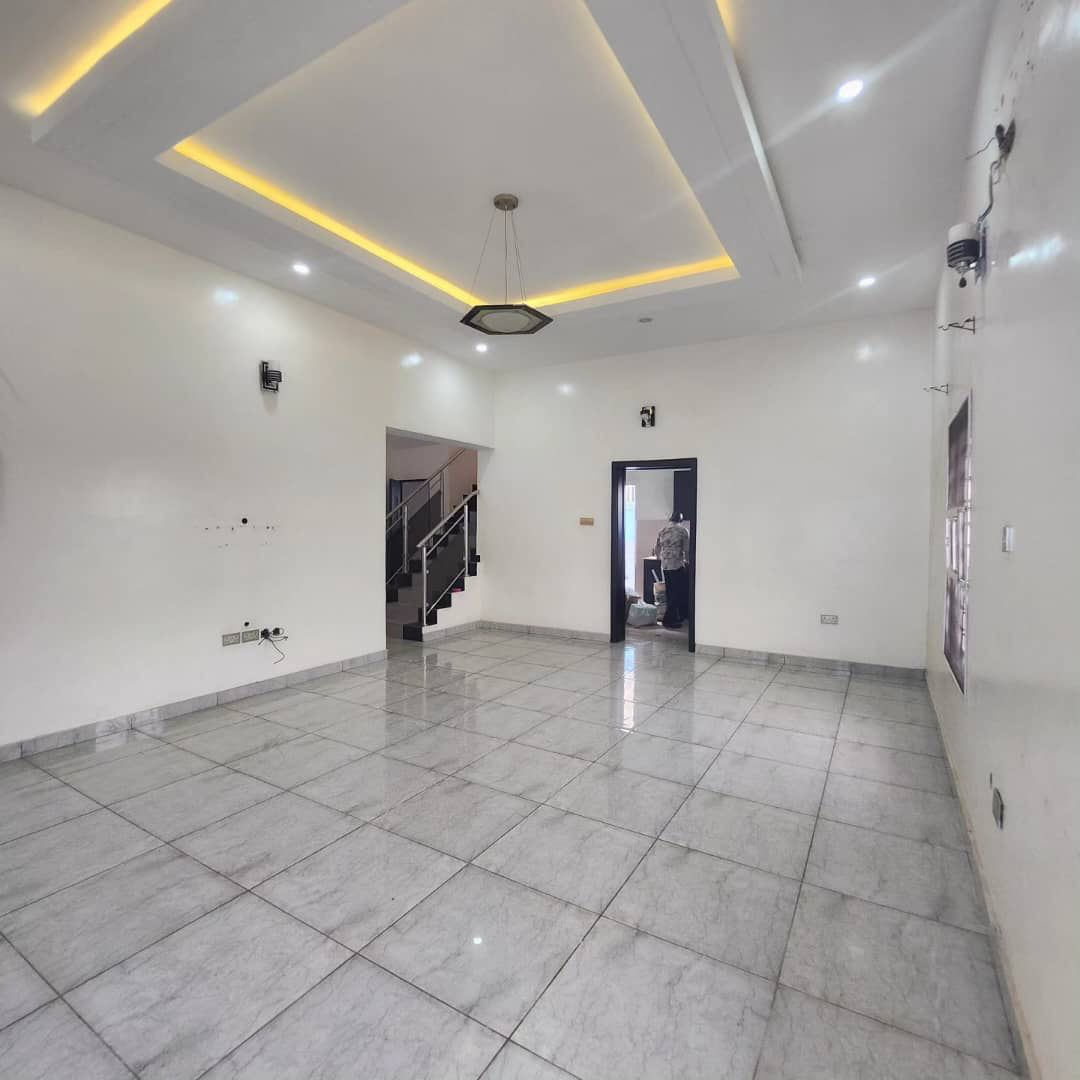 2BEDROOM DUPLEX AT CARLTON — 2 bed house in Bodija, Ibadan (main view)