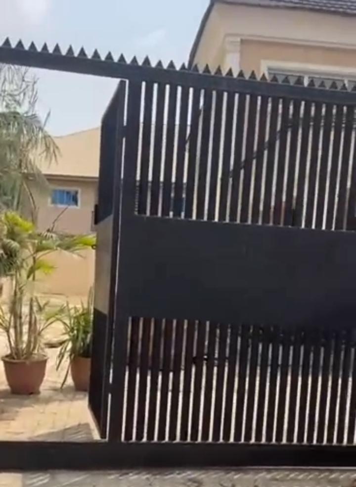 Luxury 4bedroom SELF COMPOUND duplex at Heritage estate akala express — ₦4,000,000/year | GidiStay — 4 bed house in Off akala express, Ibadan (main view)