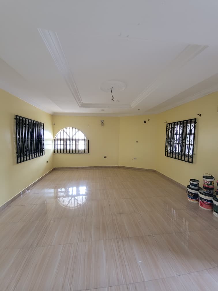 3 bedroom flat To let — ₦5,000,000/year | GidiStay — 3 bed  in Akobo, Ibadan (interior)