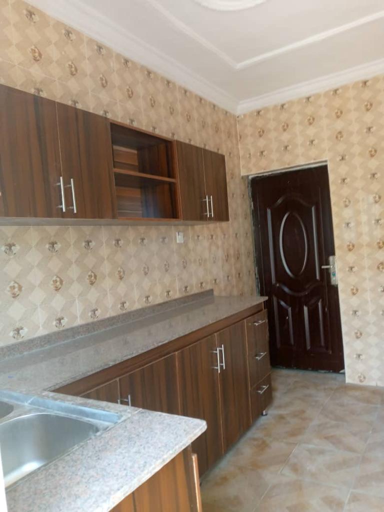 Standard 3bedroom flat up stairs — ₦2,000,000/year | GidiStay — 3 bed house in Akala express, Ibadan (additional view)