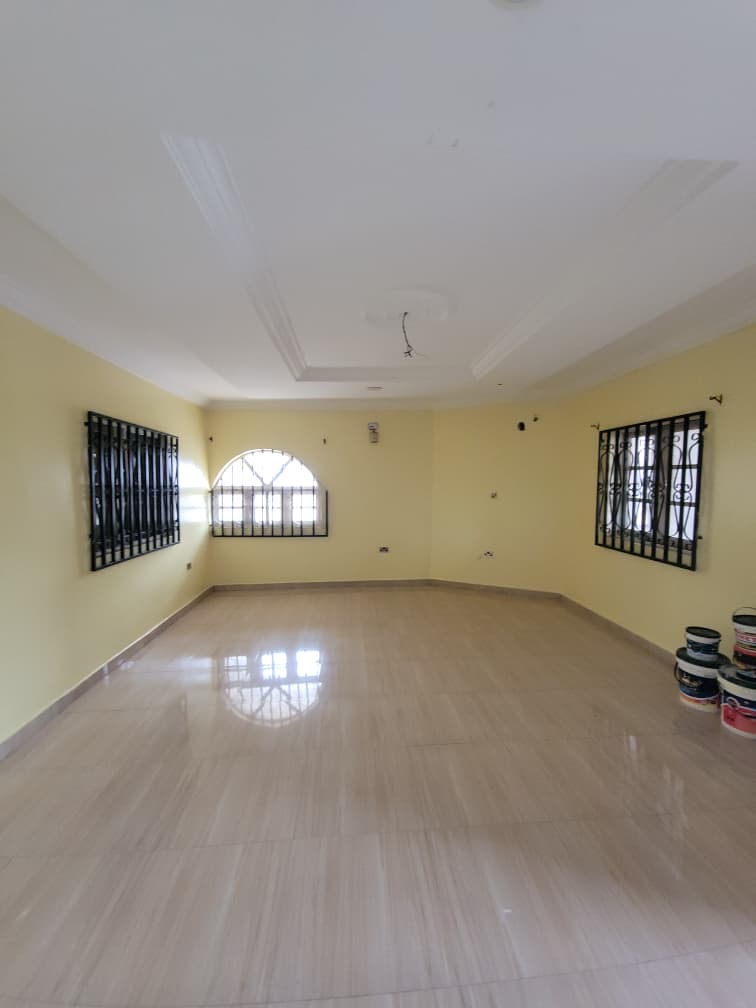 3 bedroom flat To let — ₦5,000,000/year | GidiStay — 3 bed  in Akobo, Ibadan (main view)