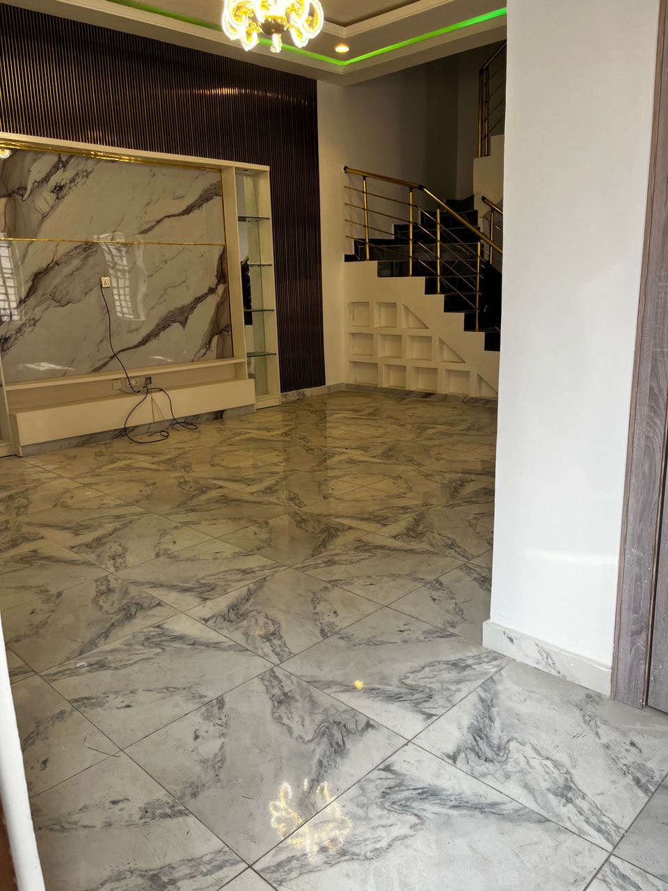 4bedrooms duplex price 190m — ₦190,000,000 | GidiStay — 4 bed duplex in Lekki Phase 2, Lagos (interior)