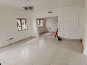 5 bedroom semi detached duplex in agungi — ₦8,000,000/year | GidiStay — 5 bed duplex in agungi, lagos (bedroom view)