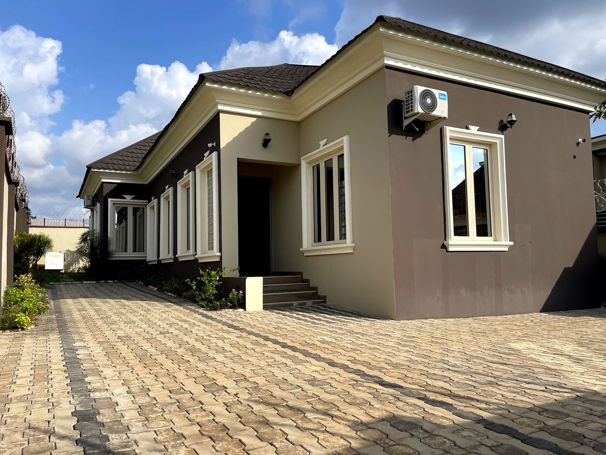 2-Bedroom Apartment Shortlet in Jericho, Ibadan — ₦130,000/night | GidiStay — 2 bed apartment in Jericho, Ibadan (main view)