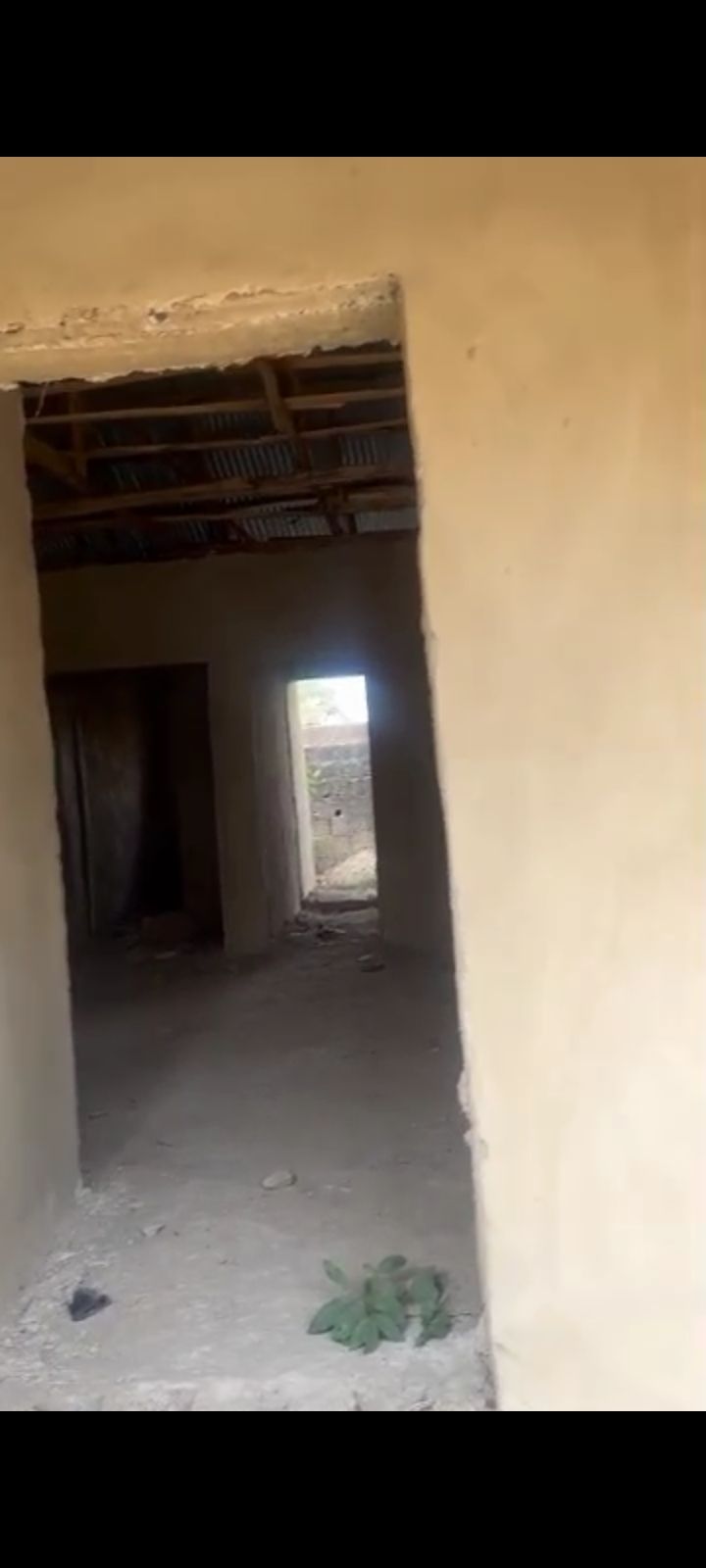 3UNITS OF 2BEDROOMS FLAT & 3UNITS OF MINI FLAT (ROOM AND PALOR SELF CON)at SURULERE VIA IRE AKARI ESTATE SOKA — ₦40,000,000 | GidiStay — 1 bed house in IRE AKARI SOKA, Ibadan (bedroom view)