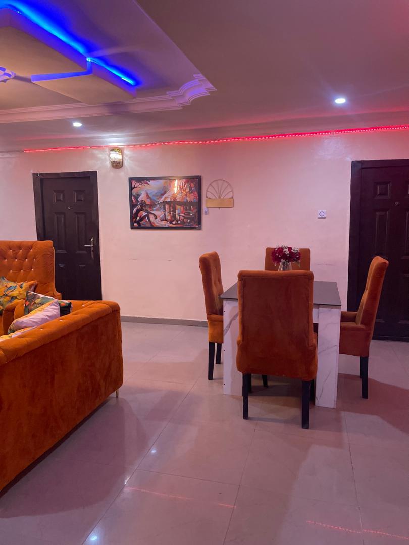 3 Bedroom apartment in orita challenge — ₦180,000/night | GidiStay — 3 bed apartment in Orita challenge, Ibadan (bedroom view)