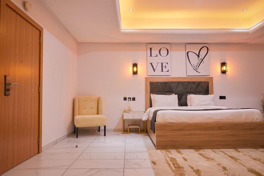 EXECUTIVE DELUXE ROOM — 1 bed  in  (main view)