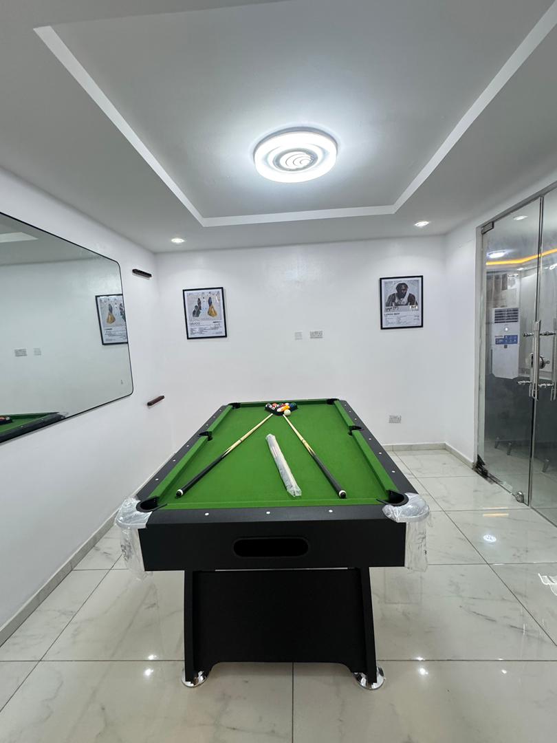Shortlet 3-bedroom Bodija Ibadan — ₦250,000/night | GidiStay — 3 bed apartment in Bodija, Ibadan (main view)