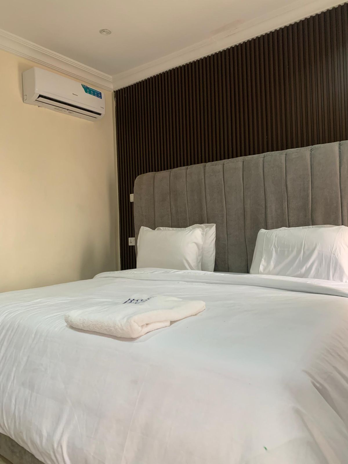 Suite — 1 bed hotel in Bodija, Ibadan (interior)